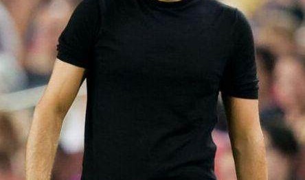 哈维：莱万是天生领袖和榜样 1人无法出场让我很烦