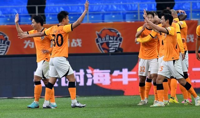 开云官方网站-【中超】陈纯新传射建功张卫破门 青岛2比0战胜梅州