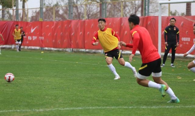 Kaiyun-亚运队新帅要求减少无谓体能消耗 戴伟浚伤愈回归