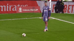 1704670038905029075.gif ars liv 80.gif